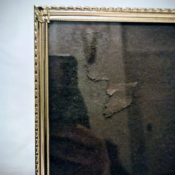 Vintage Gold Picture Frame - Picture 2 of 3